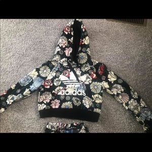 Adidas Crop Top hoodie & leggings